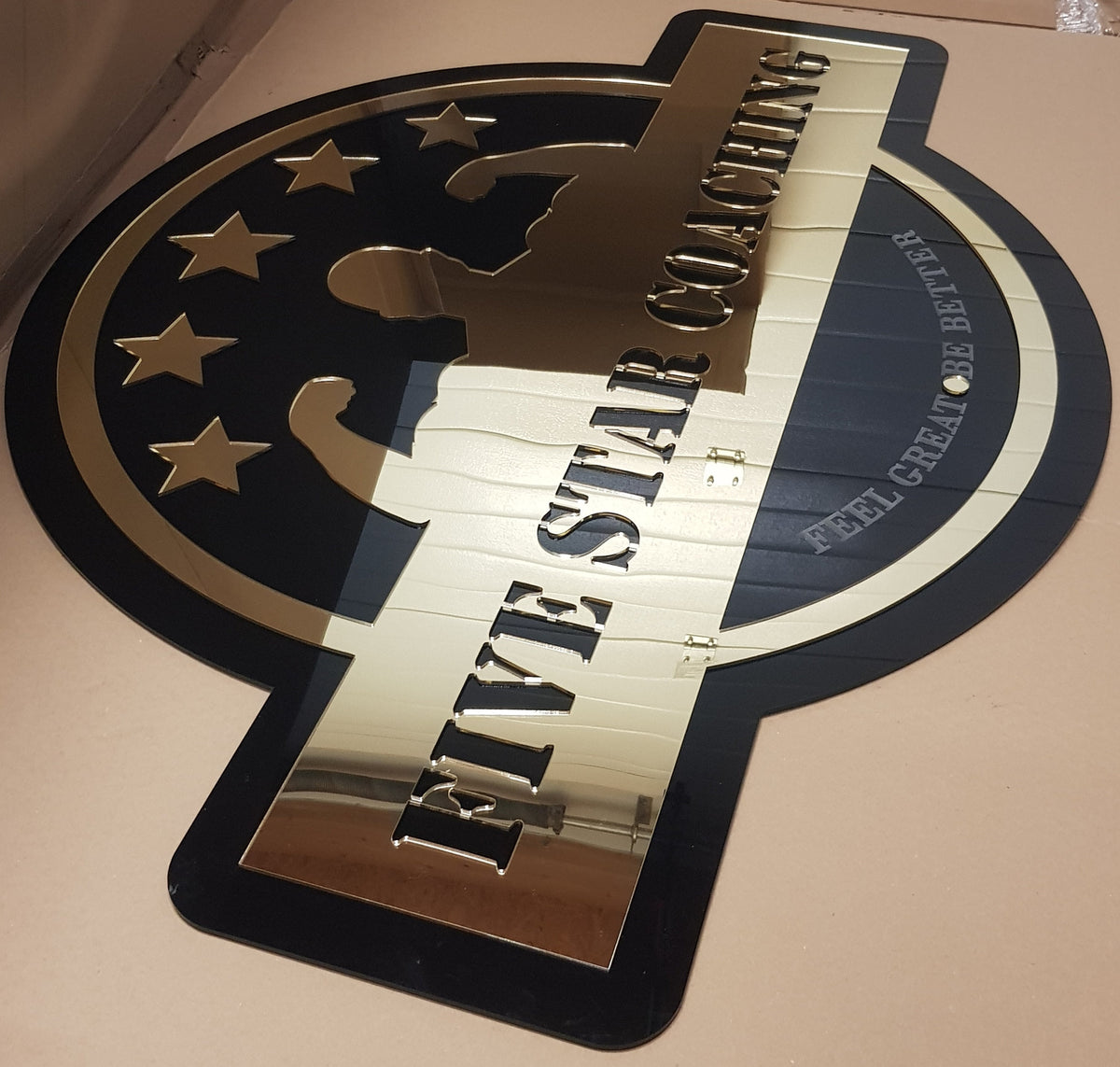 Acryl bedrijfslogobord met 3D-logo – 4