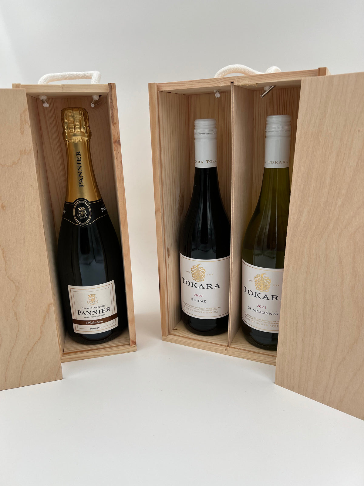 Houten wijnkist met persoonlijke verjaardagsgravure – productfoto 2