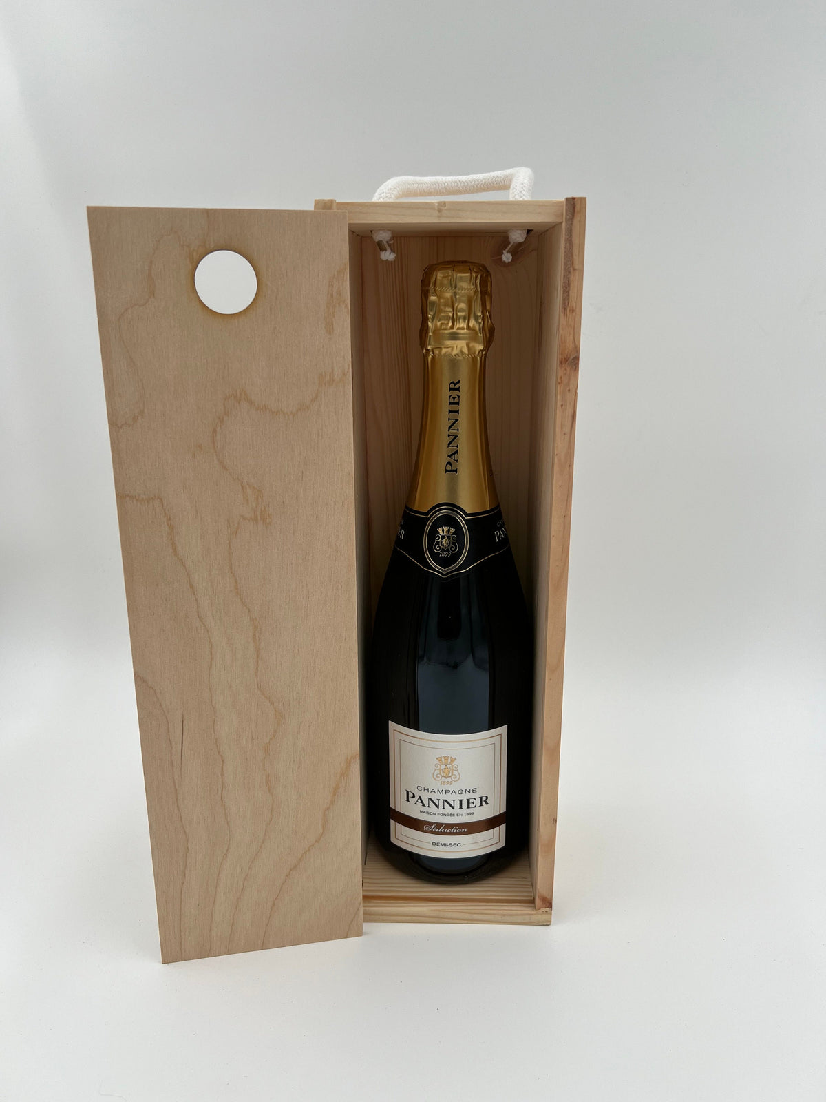 Houten wijnkist met persoonlijke verjaardagsgravure – productfoto 4