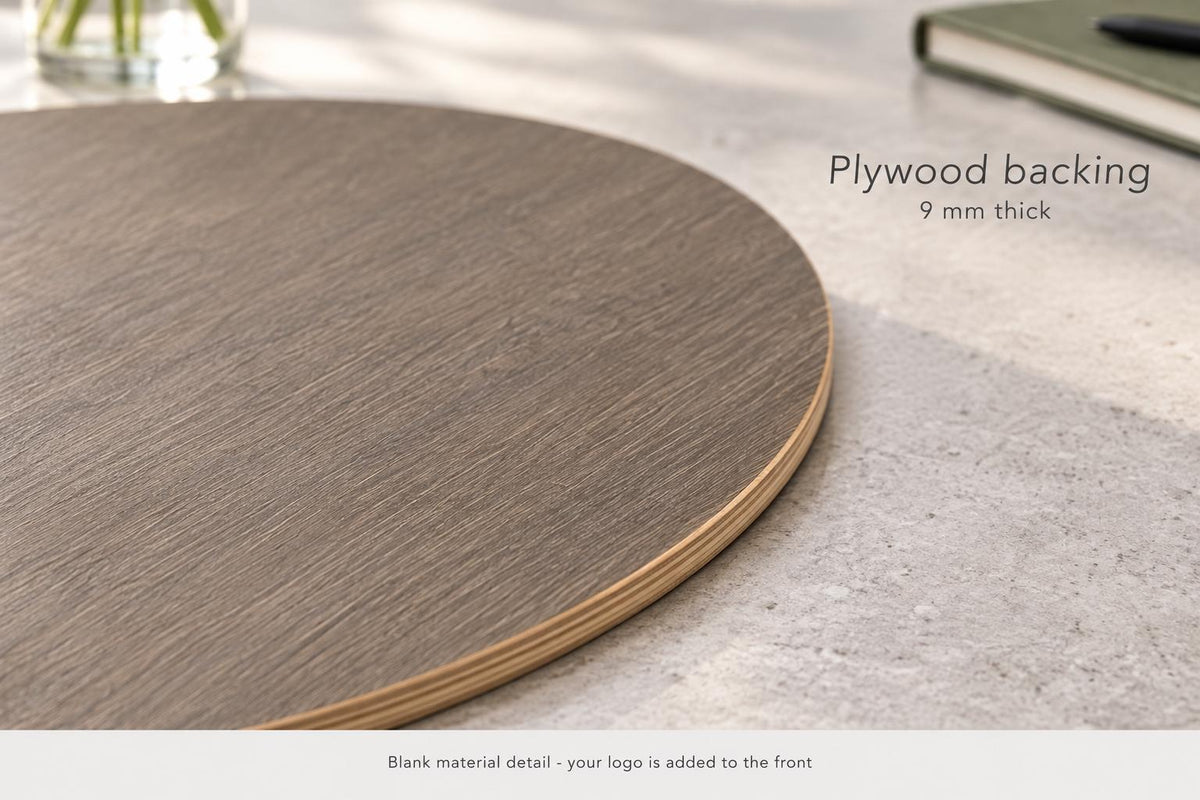 Rond houten logobord met verhoogd acryl-logo – 4