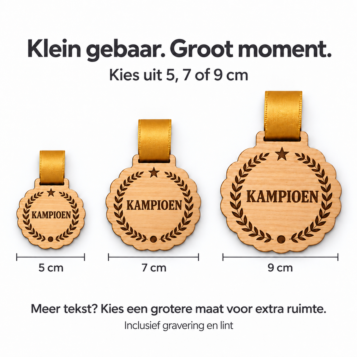 Houten medailles in 5, 7 en 9 cm; meer ruimte voor tekst bij een grotere maat